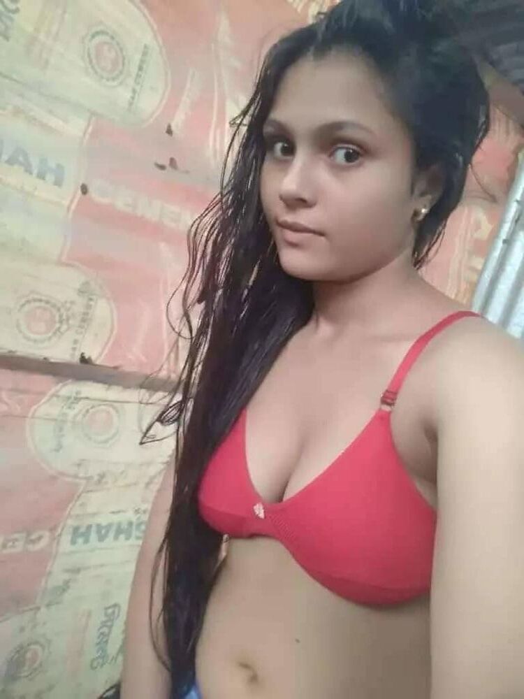 Bangladeshi tetonal revela sus tetas
