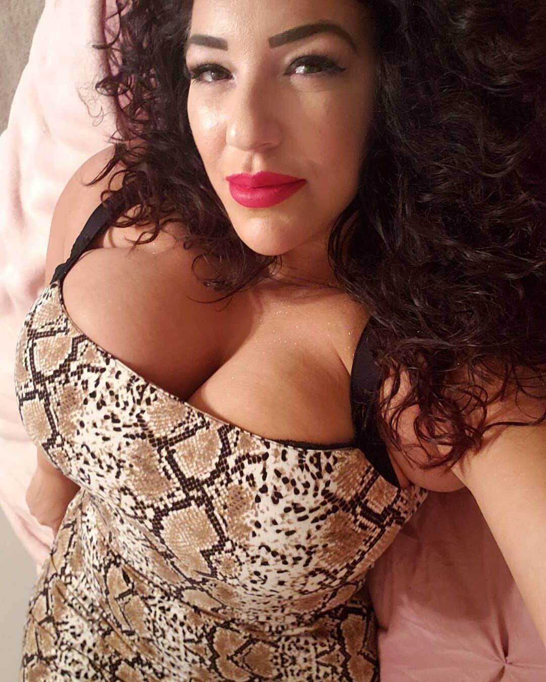 Subrina Lucina, también conocida como hermosa subby