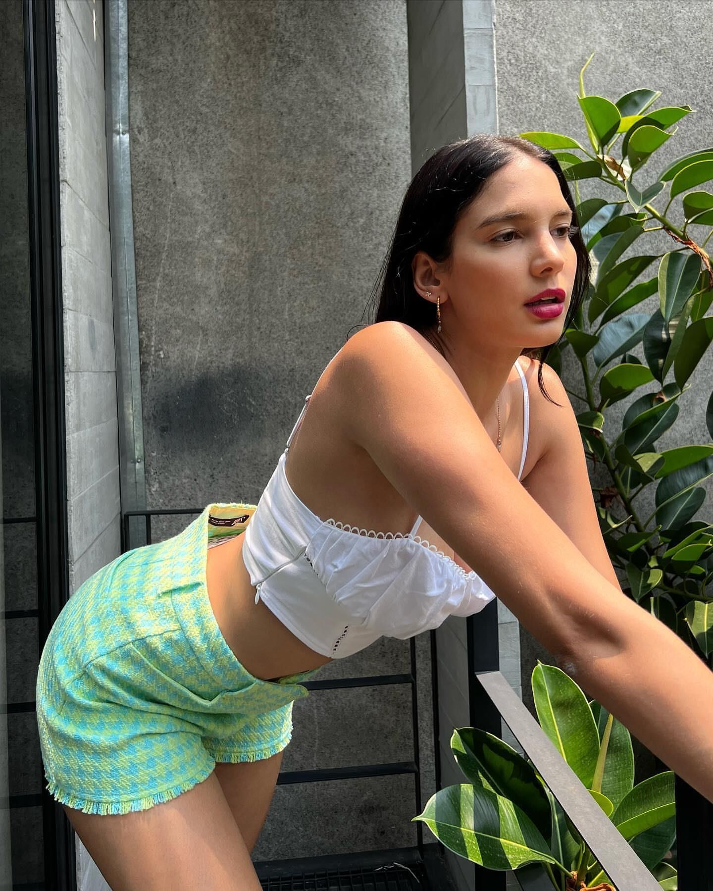 Linda chica caliente