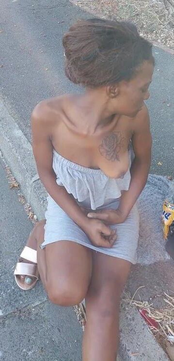 Sexy Ebony Crackhead/Crackwhore