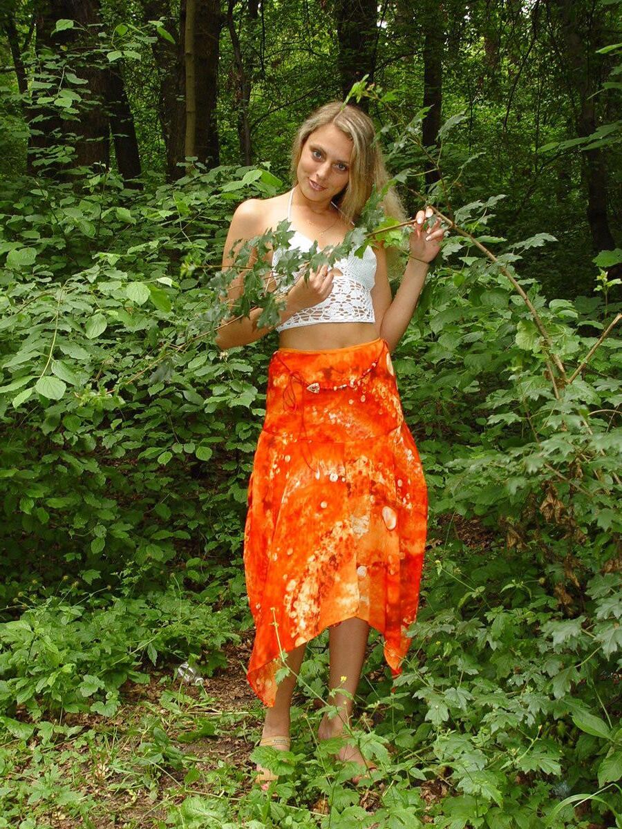Sexy blond draußen
