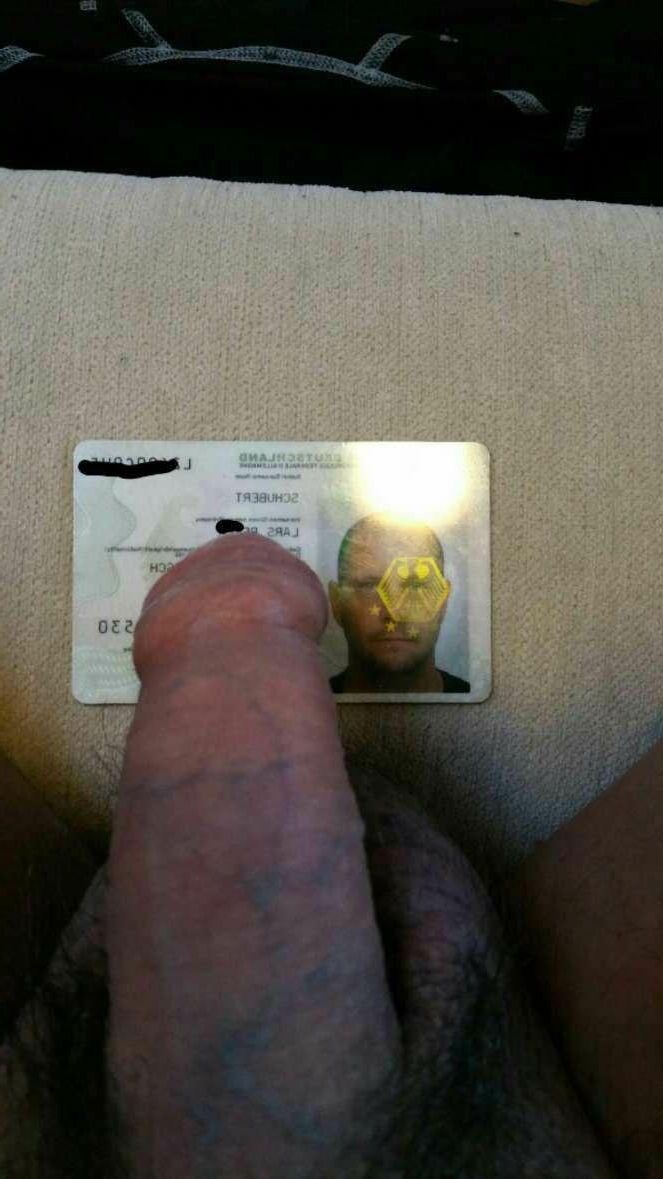 Marido de chupado de sí mismo y su esposa cachonda