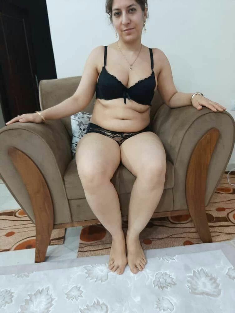 sexy sexy milf iraní