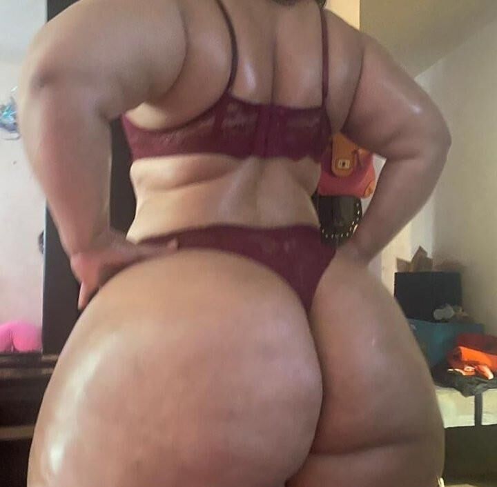 Grueso carnoso delicioso enorme redonda grande grasa brasileña brasileño latín mil mil