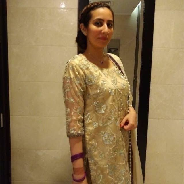 Esposa india en luna de miel