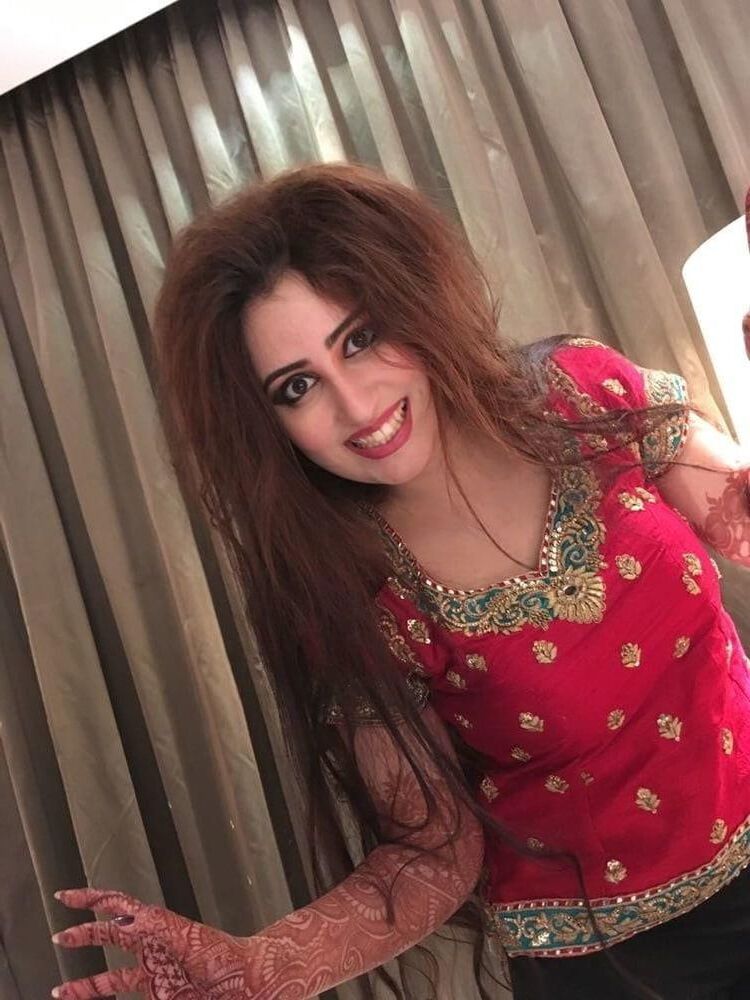 Esposa india en luna de miel