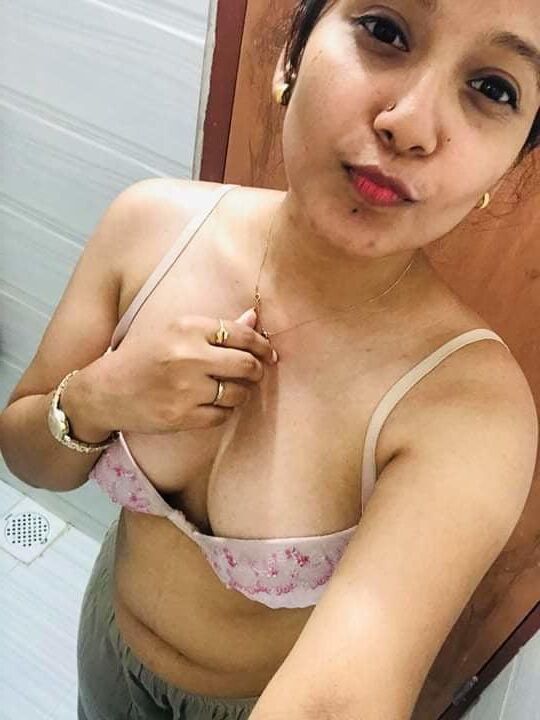 Topless Desi Gal Selfies