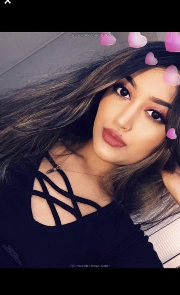 Novia india caliente en bolsas de peces