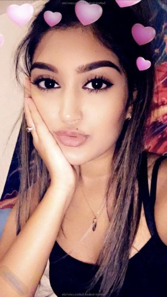 Novia india caliente en bolsas de peces