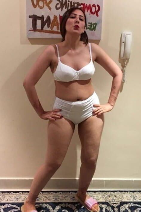 Esposa india en luna de miel