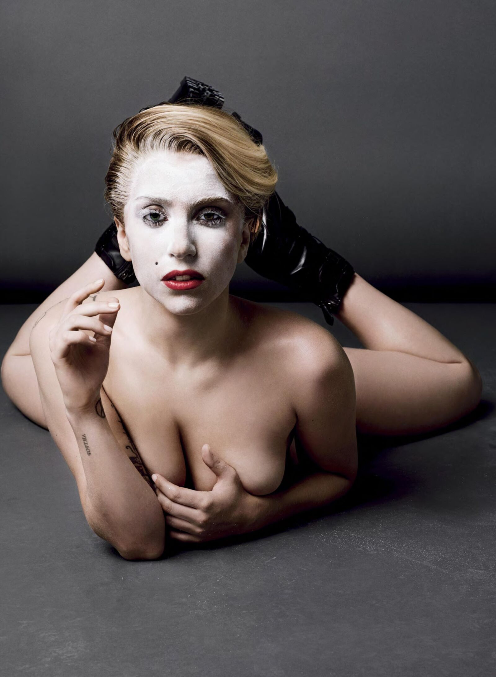 V Magazin Lady Gaga