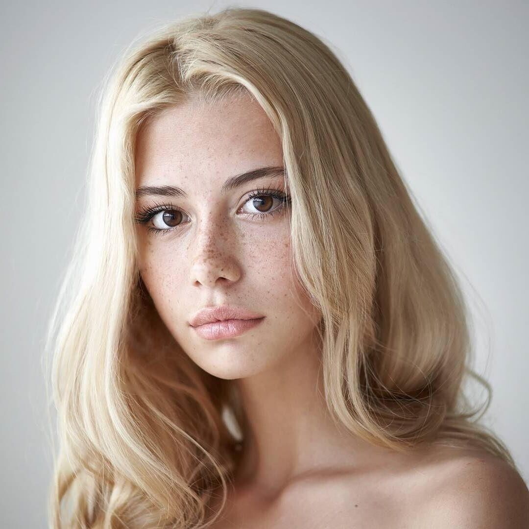 Gesichter für Sperma und Pinkeln